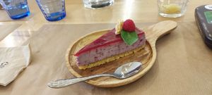 Cheesecake "mirroir à la framboise" at Riz Riz - Marais in Paris