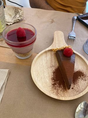 Cheesecake e torta al cioccolato at Riz Riz - Marais in Paris