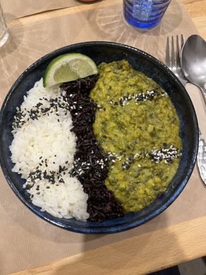 Spinach and lentil curry  at Riz Riz - Marais in Paris