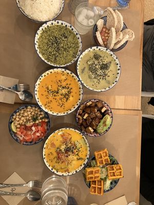 Plats : full table  at Riz Riz - Marais in Paris