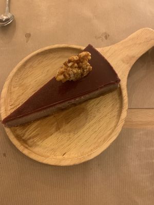 Cheesecake w strawberries and almonds   at Riz Riz - Marais in Paris