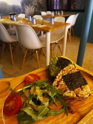 Pesto onigiris at Riz Riz - Marais in Paris