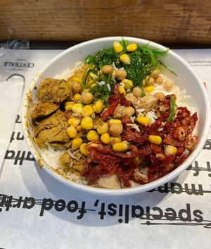 Big bowl (rice + 6 ingredients)  at Veg&Veg in Rome