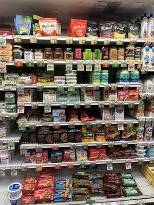 Vegan meats , tofu, and fermented things #Veganuary at Sprouts Farmers Market in Sarasota