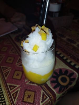 Mango smoothie at Phong Nha Vegan in Phong Nha