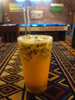 Zumo de fruta de la pasión #Veganuary at Bamboo Chopsticks in Phong Nha