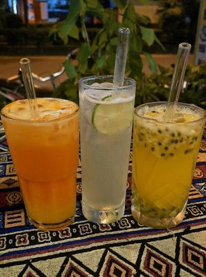 Sunset mocktail, lime and passionfruit juice at Bamboo Chopsticks in Phong Nha