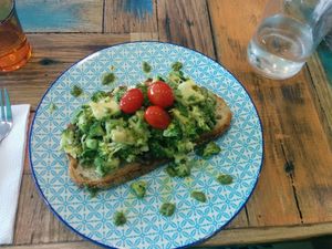 Green breaky at Cafe 435 in Pascoe Vale