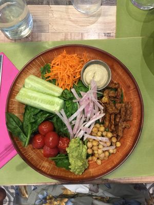 Buddha bowl at Milwaukee Cafe in Biarritz