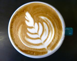 Specialty coffees and plant milks available (Oat, Almond or Soy) at Milwaukee Cafe in Biarritz