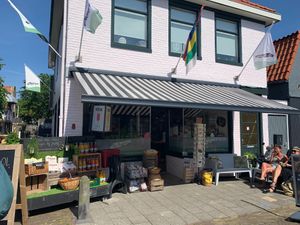 Burgemeester Reedekerstraat 6, vlakbij de haven at De Bionier in West-terschelling