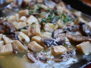 Puntas de soja al ajillo  at Raices in Granada