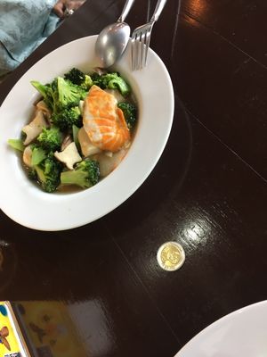 Stir fried broccoli and prawns  at I Food in Bangkok