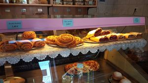Vegan viennoiserie and pizza at PiranArt Sameja in Ljubljana