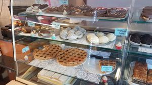 Vegan cakes and biscuits at PiranArt Sameja in Ljubljana