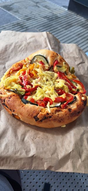 Vegan Pizza at PiranArt Sameja in Ljubljana