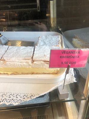 Cream cake at PiranArt Sameja in Ljubljana
