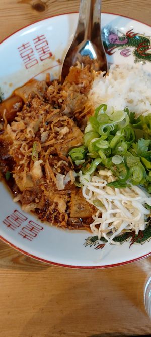 Top gewürzt und sehr lecker at Pink Head Noodle Bar in Malmo