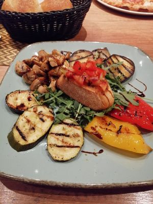 Veganer Antipasti-Tellee at La Favola in Bad Hersfeld