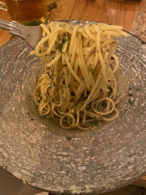spaghetti aglio e olio  at Spiga in Alicante