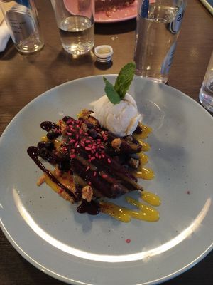 Brownie at RoseHip Vegan Kebabs in Vilnius
