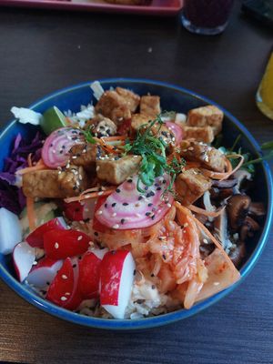 Tempeh buddha bowl at RoseHip Vegan Kebabs in Vilnius