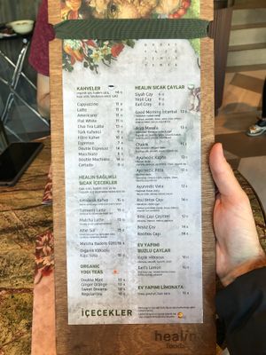 Drinks at Healin Foods in Istanbul