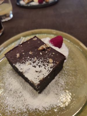 Brownie at B-Nut Brasschaat in Brasschaat