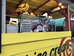 The shop  at Frozen Rolls - Tajskie Lody in Krakow