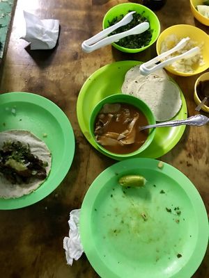They re-use your plates ❤️👌🏼 at Taco Station in San Andres Cholula
