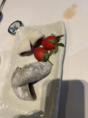 Perfect dessert, not too sweet  at Kyoto Kitchen in Winchester