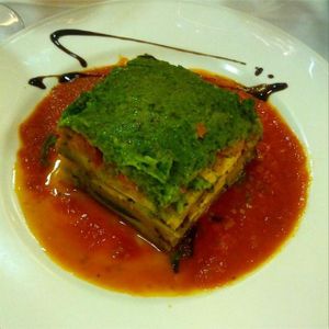 Milhojas de verdura con bechamel de espinacas. at EcoCentro in Madrid