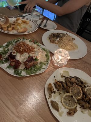 The ”bomb” appetizer, truffle pasta, mushroom bruschetta and black lemon pasta    at Monk's Butcher - Itaewon in Seoul