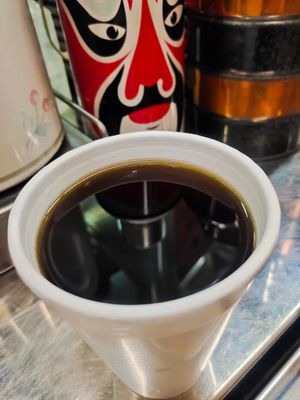 chrysanthemum monk fruit tea at Hui Min Chinese Herbal Tea 惠民好凉·茶 in Central Singapore