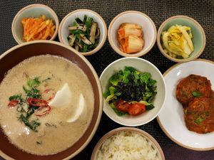 Deulkke tang at Ggun cookin.new - 꾼쿠킨뉴 in Seoul