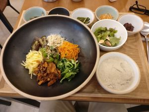 Bibimbap at Ggun cookin.new - 꾼쿠킨뉴 in Seoul