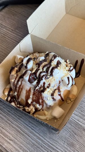 Smores  at Cinnaholic in Boca Raton