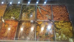 Food (Photo by Eson Lee) at Gohappy Veggie 同樂素食 in Kowloon