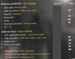 Vegan Hot/Cold Drinks Menu at La fuente de chocolate in San Juan Del Sur