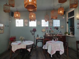 Inside at The Bird in Porto