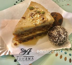 Carrot cake & Bliss Balls at Adhana in Santiago