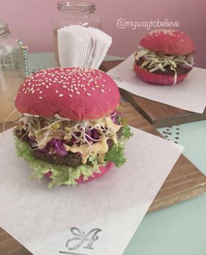 Burgers  at Adhana in Santiago