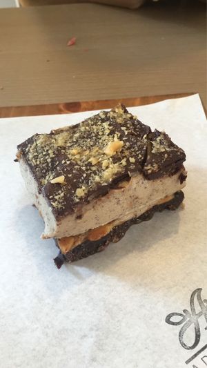 Snicker pie at Adhana in Santiago