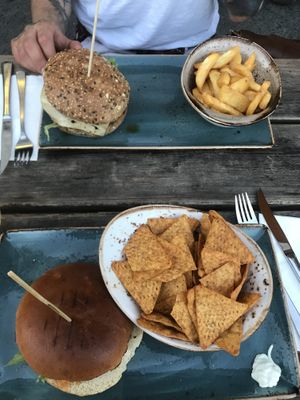 You can choose your bread as well and the sides as a part of the menu at Peter Pane - Invalidenstr in Berlin