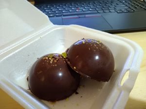 Alfajores veganos y libres de gluten at Cafe de Nucallacta in Cuenca