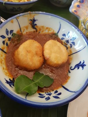 Chilli crab at The Peranakan in Central Singapore