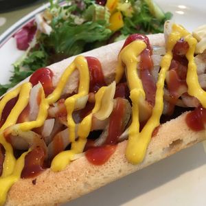Vegan Not-Dog at Skarlett's Cafe in Battle