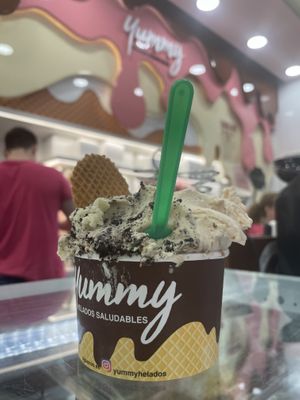 Vanilla brownie, pistachio and vegan bueno  at Yummy Helados in Malaga