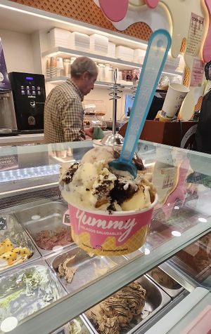  at Yummy Helados in Malaga