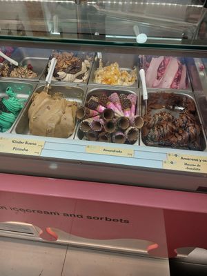  at Yummy Helados in Malaga